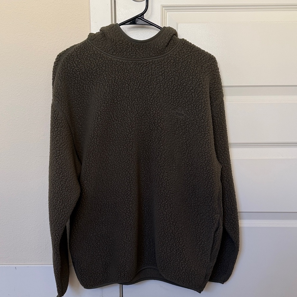 TNA Aritzia Teddy Sweatshirt